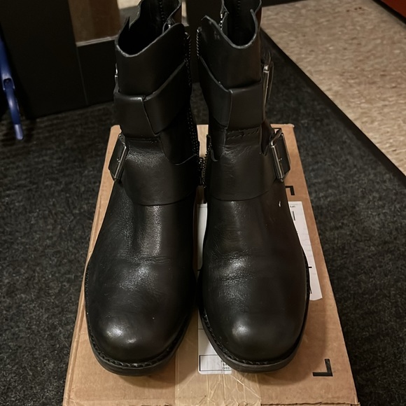 Kork-ease ankle leather boots. 7.5 - Picture 2 of 6